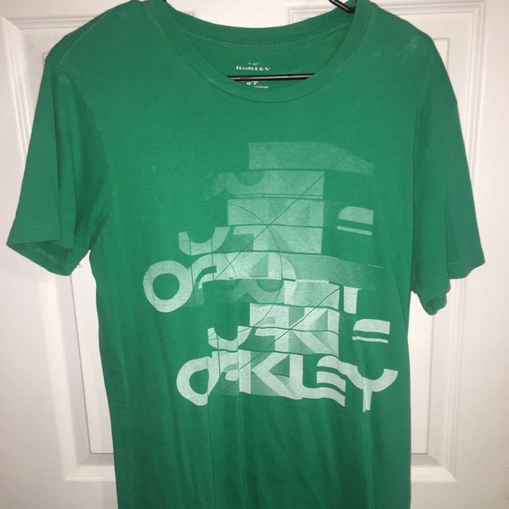Oakley shirt